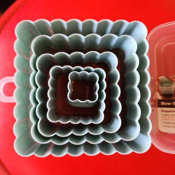 Sweet Creations Ice Cream Sandwich Maker - Picture 2 of 4